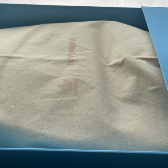 IVY PARK SUPER SLEEK BOOT - Picture 2 of 4